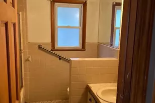 301 New York Ave, Clark Township, NJ 07066 - Photo 14