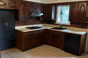 301 New York Ave, Clark Township, NJ 07066 - Photo 6