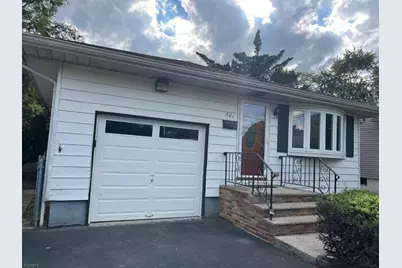 301 New York Ave, Clark Township, NJ 07066 - Photo 2