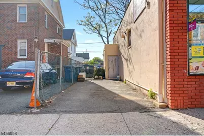 37 Fair St, Hackensack, NJ 07601 - Photo 2