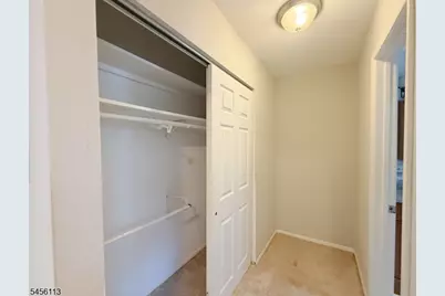54 Knox Ter #1B, Wayne, NJ 07470 - Photo 8
