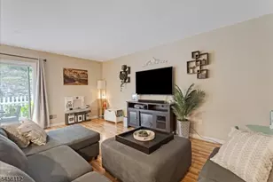 9 Ferndale la, Hardyston Township, NJ 07419 - Photo 6