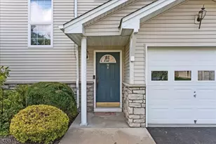 9 Ferndale la, Hardyston Township, NJ 07419 - Photo 4