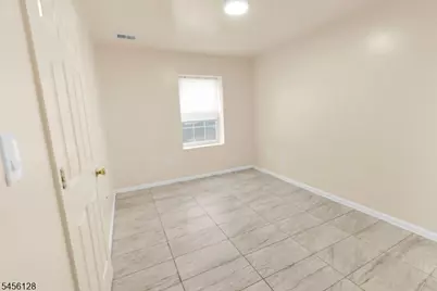 13 Lisa Ct #1, Newark, NJ 07112 - Photo 10