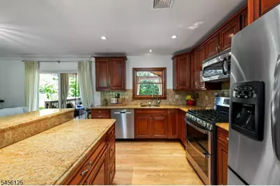 157 Mountain Cir, West Milford, NJ 07480 - Photo 14