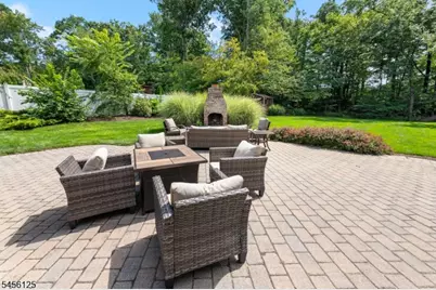 157 Mountain Cir, West Milford, NJ 07480 - Photo 8