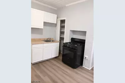 165 Pearl St, Paterson, NJ 07501 - Photo 6