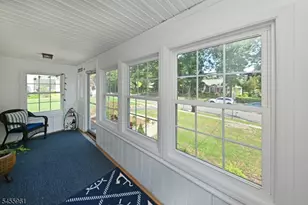 160 Rock Rd, Hawthorne, NJ 07506 - Photo 4