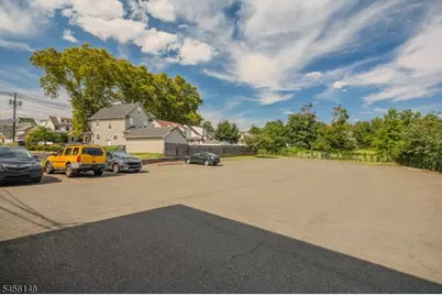 1185 Morris Ave B2 U203-204, Union Township, NJ 07083 - Photo 8