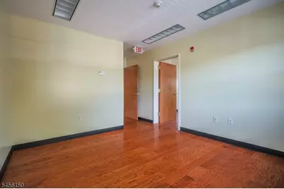 1185 Morris Ave B2 U201, Union Township, NJ 07083 - Photo 4