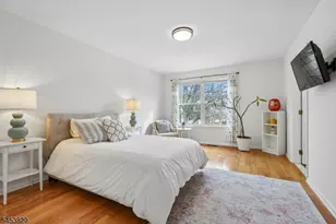 55 Greenbrook Dr, Bloomfield, NJ 07003 - Photo 20