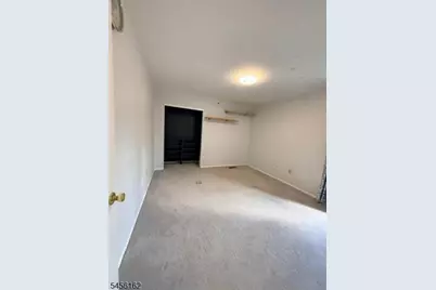 48 Sherborne St, Franklin Township, NJ 08873 - Photo 12