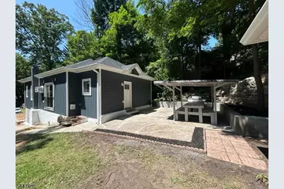 13 Maine St, Jefferson Township, NJ 07849 - Photo 16