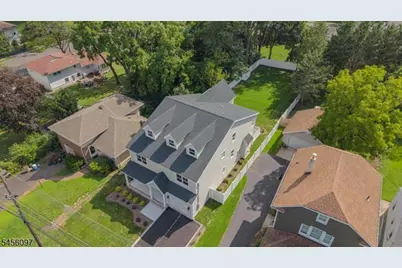 517 Lexington Ave, Cranford Township, NJ 07016 - Photo 2