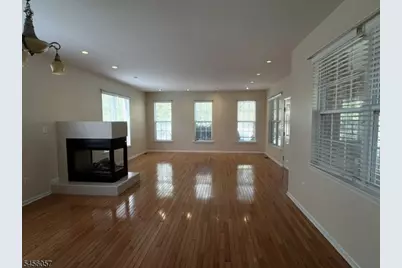 10 Park Sq, Metuchen, NJ 08840 - Photo 6
