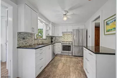 1015 Sleepy Hollow Lane, Plainfield, NJ 07060 - Photo 12