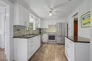 1015 Sleepy Hollow Ln, Plainfield, NJ 07060 - Photo 12