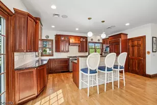 30 Groah Rd, East Hanover Township, NJ 07936 - Photo 8