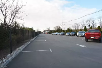 90 Tyler Pl, South Plainfield, NJ 07080 - Photo 2