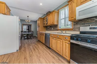 318 Marion Place, Manville, NJ 08835 - Photo 10