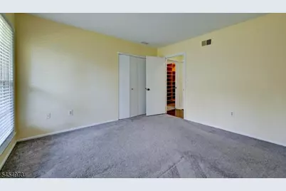 226 Crescenzi Ct, West Orange Township, NJ 07052 - Photo 22