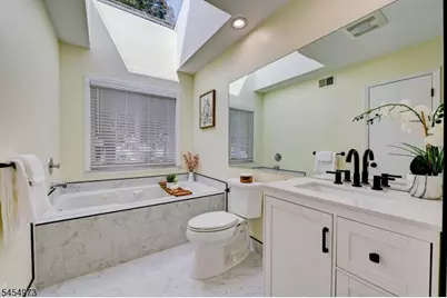226 Crescenzi Ct, West Orange Township, NJ 07052 - Photo 16