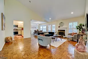 226 Crescenzi Ct, West Orange Township, NJ 07052 - Photo 2