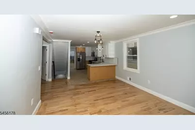 415 E 4th Ave, Roselle, NJ 07203 - Photo 36