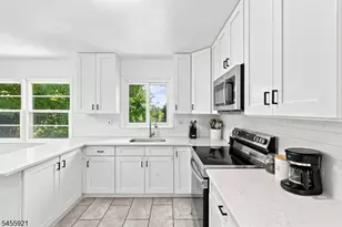 20 S Hillside Dr, Mount Olive, NJ 07828 - Photo 6