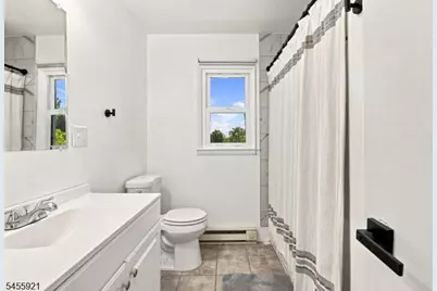 20 S Hillside Dr, Mount Olive, NJ 07828 - Photo 10
