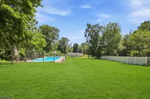 20 S Hillside Dr, Mount Olive, NJ 07828 - Photo 20