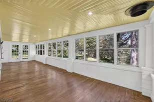 464 Buckhorn Dr, White Township, NJ 07823 - Photo 2