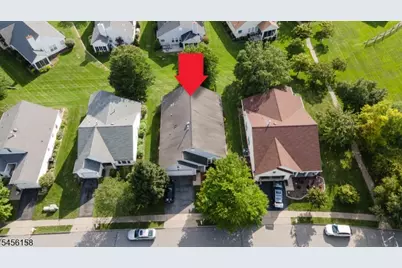 112 Kensington Cir, White Township, NJ 07823 - Photo 4