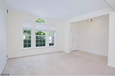 112 Kensington Cir, White Township, NJ 07823 - Photo 10