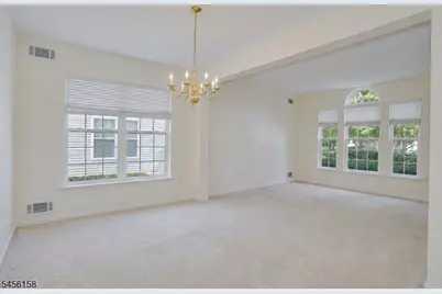 112 Kensington Cir, White Township, NJ 07823 - Photo 2