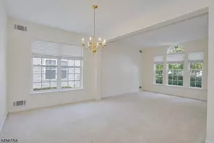 112 Kensington Cir, White Township, NJ 07823 - Photo 2
