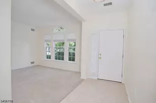 112 Kensington Cir, White Township, NJ 07823 - Photo 8
