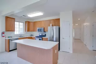 112 Kensington Cir, White Township, NJ 07823 - Photo 18