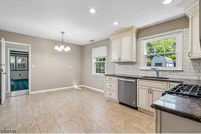 672 Thruway Dr, Bridgewater, NJ 08807 - Photo 10