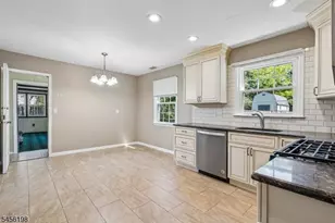 672 Thruway Dr, Bridgewater, NJ 08807 - Photo 10