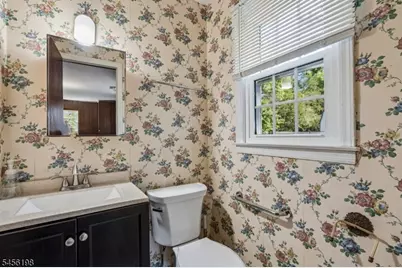 672 Thruway Dr, Bridgewater, NJ 08807 - Photo 14