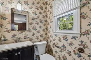 672 Thruway Dr, Bridgewater, NJ 08807 - Photo 14