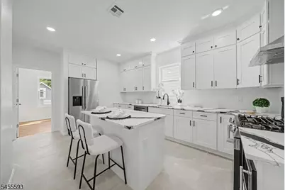 35 Wheeler St, Montclair, NJ 07042 - Photo 2