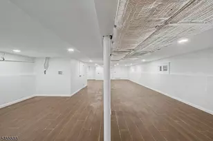 35 Wheeler St, Montclair, NJ 07042 - Photo 34