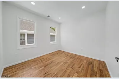 35 Wheeler St, Montclair, NJ 07042 - Photo 24