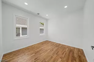 35 Wheeler St, Montclair, NJ 07042 - Photo 24