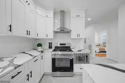 35 Wheeler St, Montclair, NJ 07042 - Photo 12