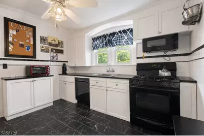 326 Rea Ave, Hawthorne, NJ 07506 - Photo 10