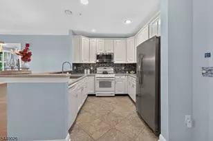 351 Victoria Dr, Bridgewater, NJ 08807 - Photo 8