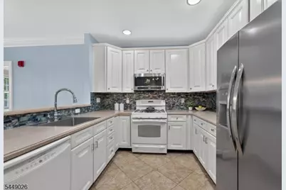 351 Victoria Drive, Bridgewater, NJ 08807 - Photo 4